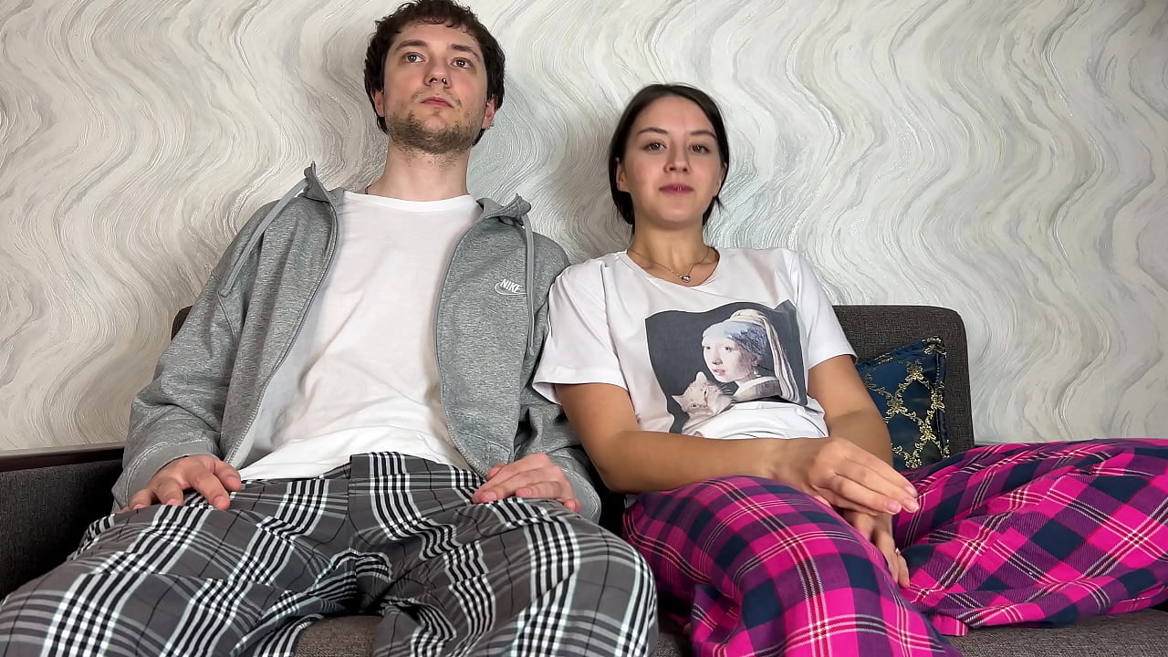 StepSister Caught Hard Big Dick StepBrother's - Couldn't Resist and Blowjob!! Cum on Face