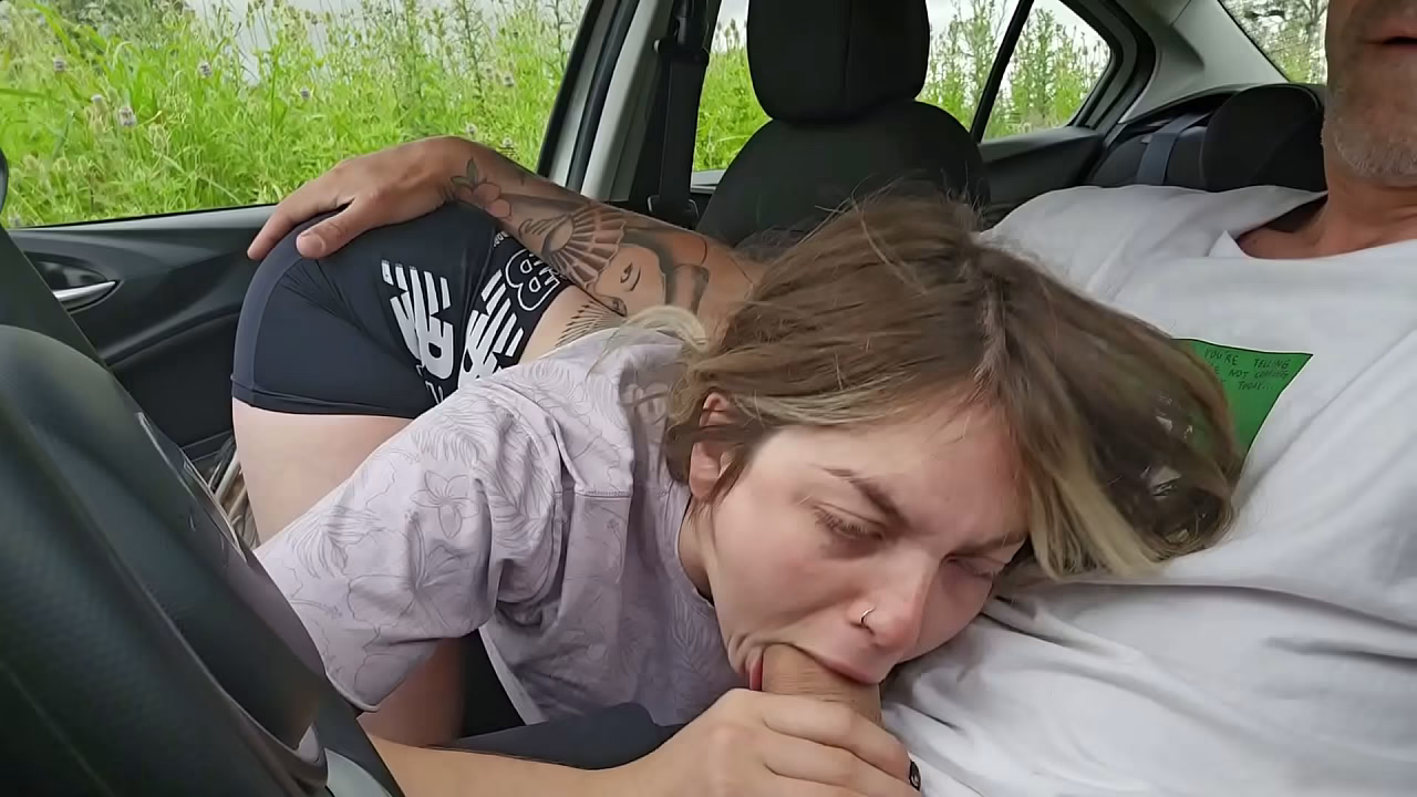 We almost got caught: I suck his cock in the car and he fills my mouth with cum right there on the street