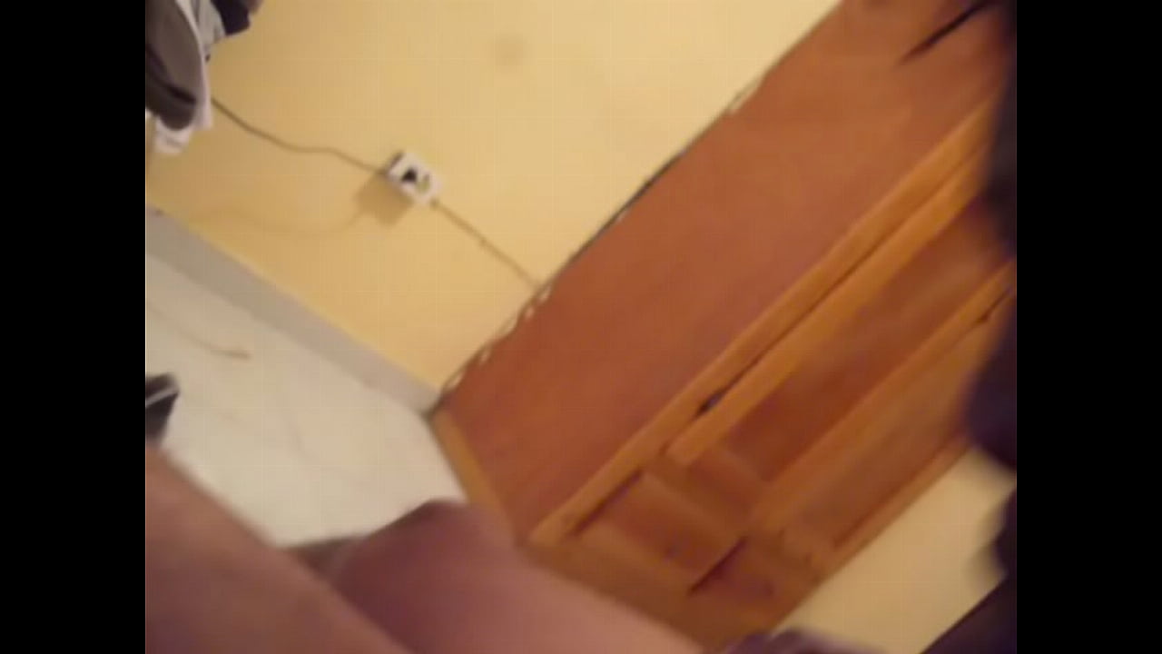 dando una buena mamanda mi negrita de 18 a&ntilde;os.MOV