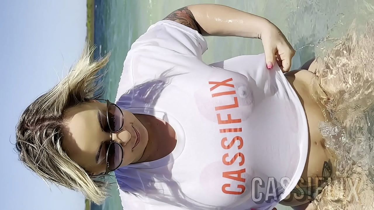 Depois da aula chupei o pau do meu personal e ele me encheu de porra!