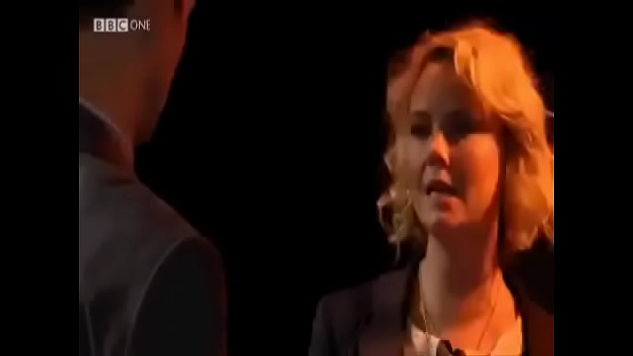 Eastenders: Janine And Michael Kiss 1st September 2011