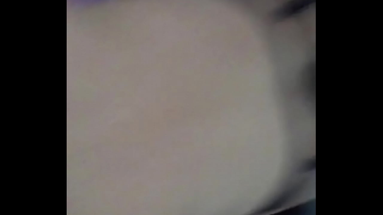 MORENA DANDO DE QUATRO