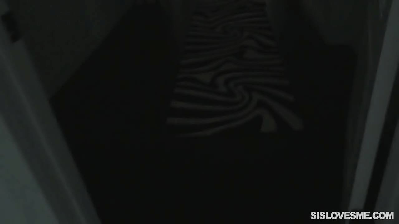 Stepbro fucks stepsister