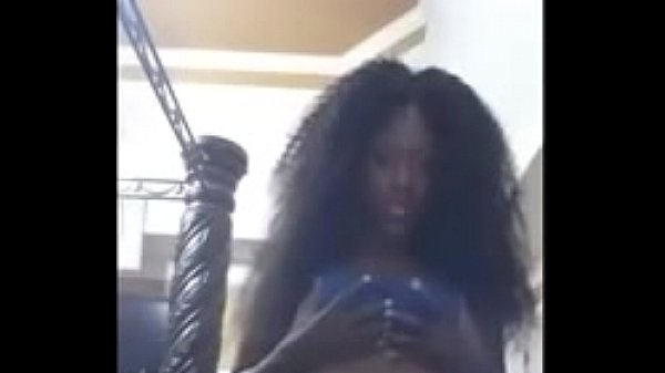 Ebony milf teasing with ass