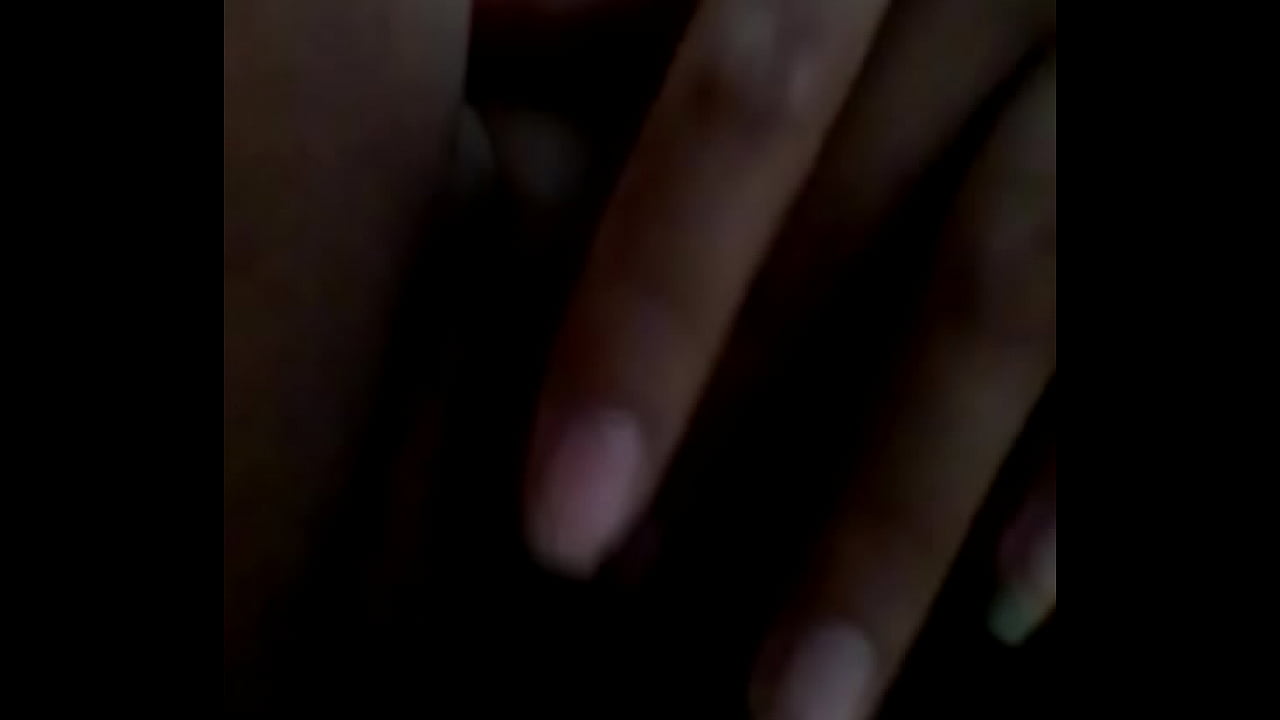 Chica entretiene en cuarentena