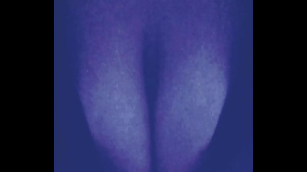 Me toco las tetas para todas las que quieran apretarlas