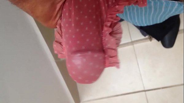 Mexicano caliente se la jala con panty