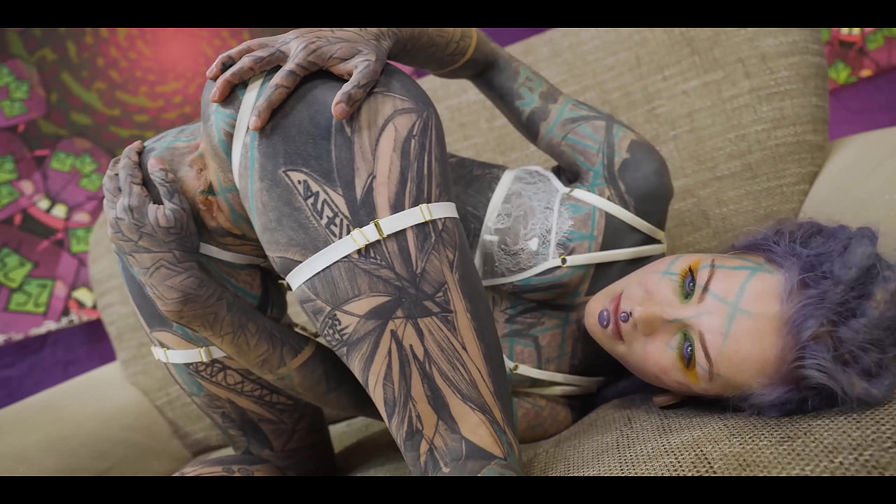 Tattoo girl get ANAL fucked balls deep with 0% pussy