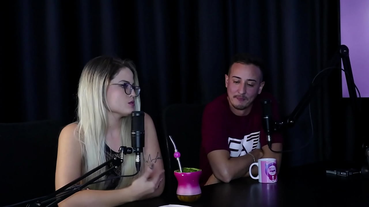 Viveram uma vida oculta no come&ccedil;o, pegavam todo mundo em baladas, e tinha medo nos atendimentos - Casal Kaliente (SHEER/RED)