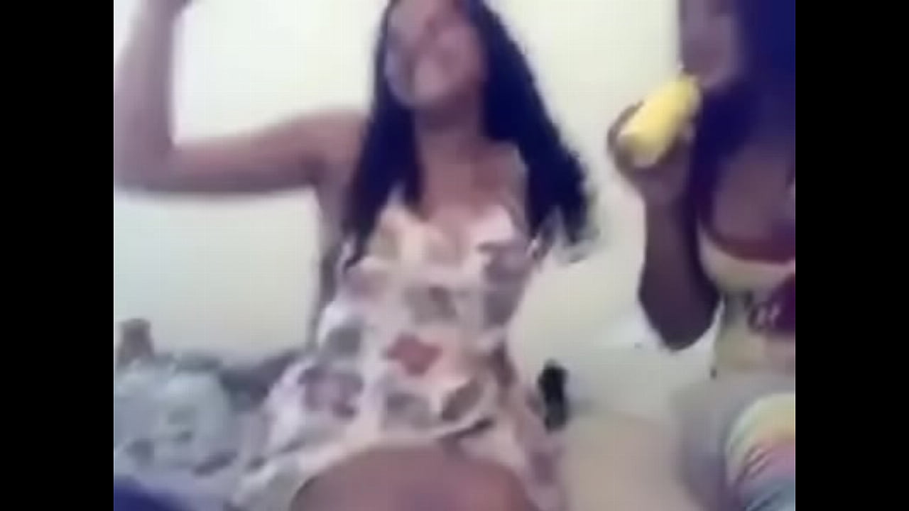 بنات شراميط بيتناكوا علي بعض - سكس مصري