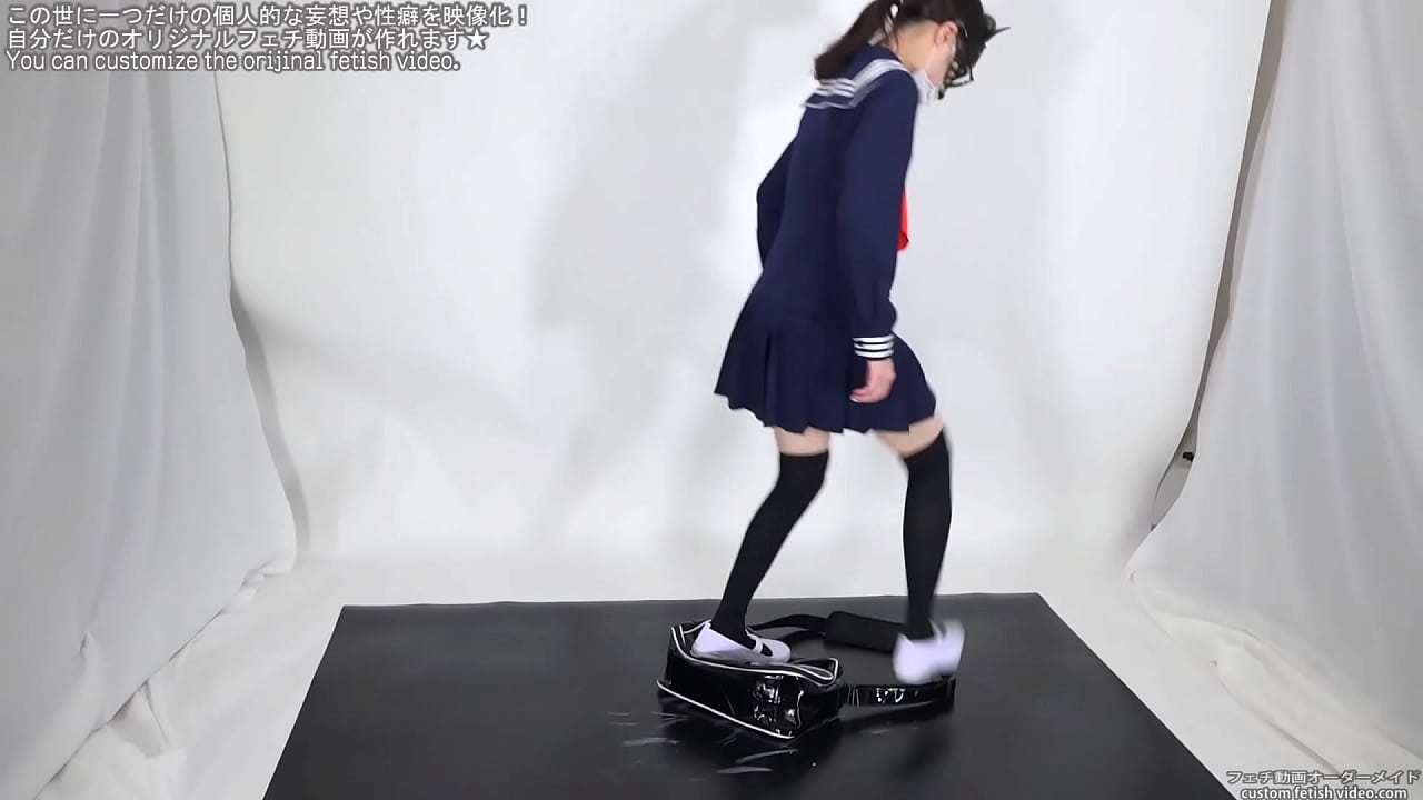 Foot Fetish - Sexy feet stepping