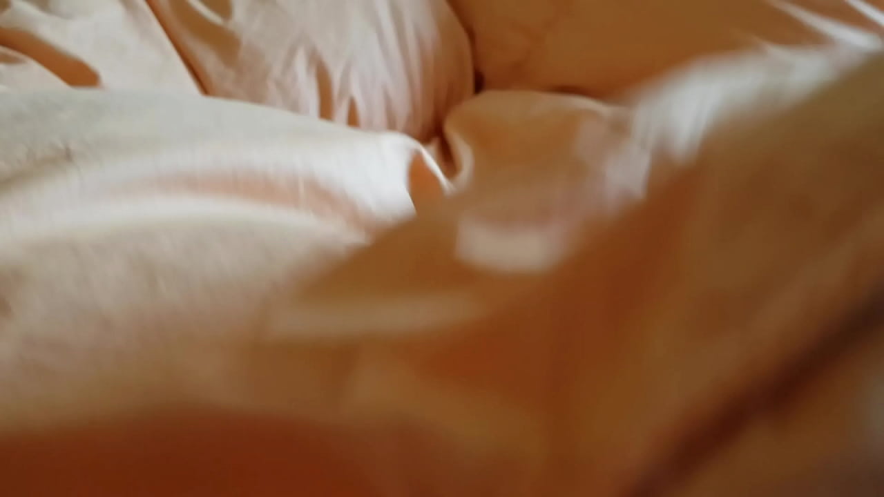 Ich ficke das Daunenr&ouml;ckchen meiner Frau