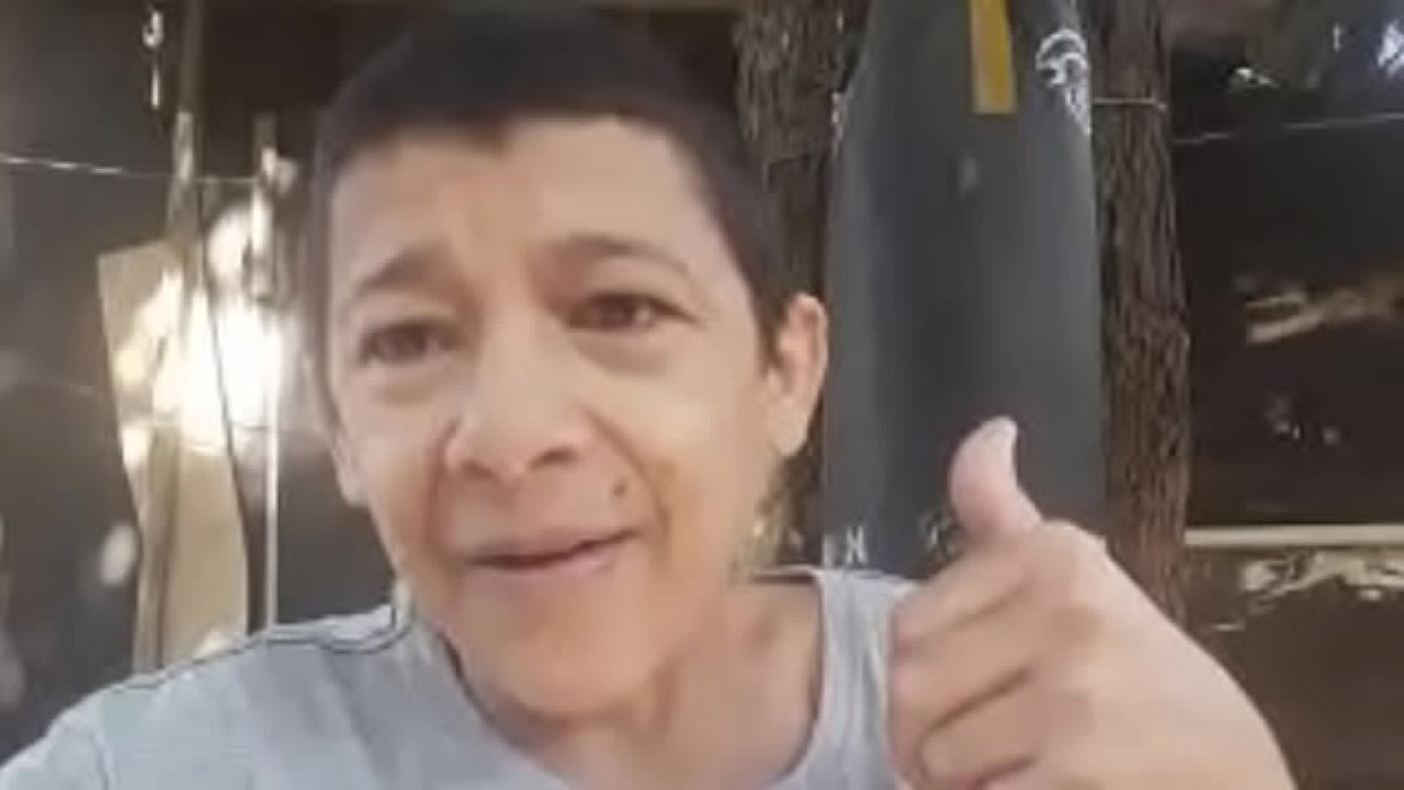 VIDEOS DO CARLINHOS DANDO A BUNDA E CHUPANDO HOMENS