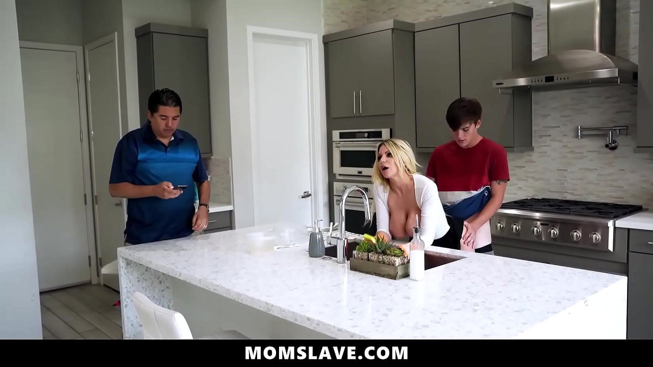 Husband Who's Not Afraid to Share His Wife with His Friend - Momslave