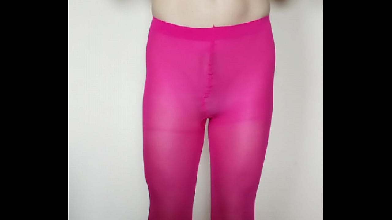 misr4 - Trap crossdresser cums on pink tights