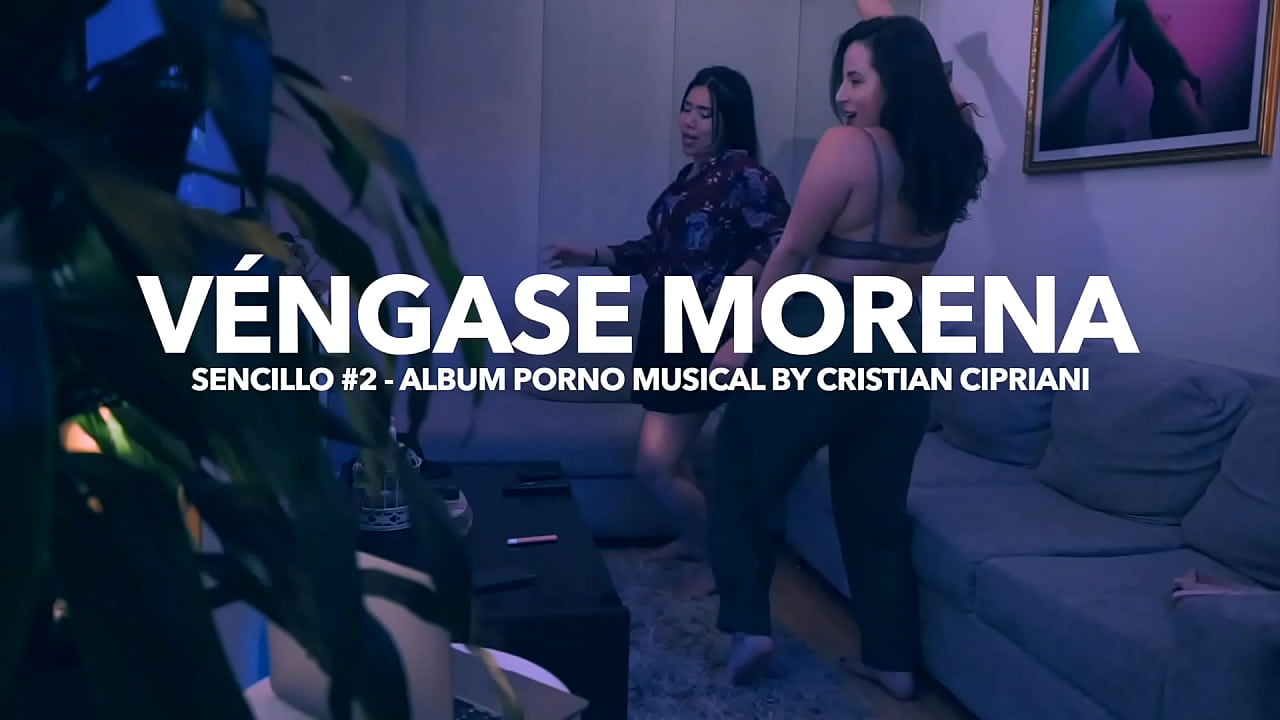 Cipriani&rsquo;s single on background, sexy girls