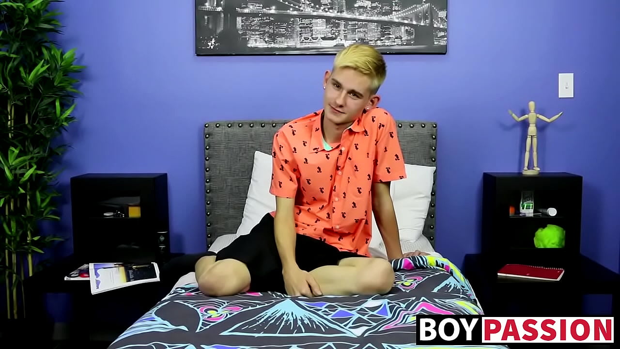 Cute twink interviewed before jerking it
