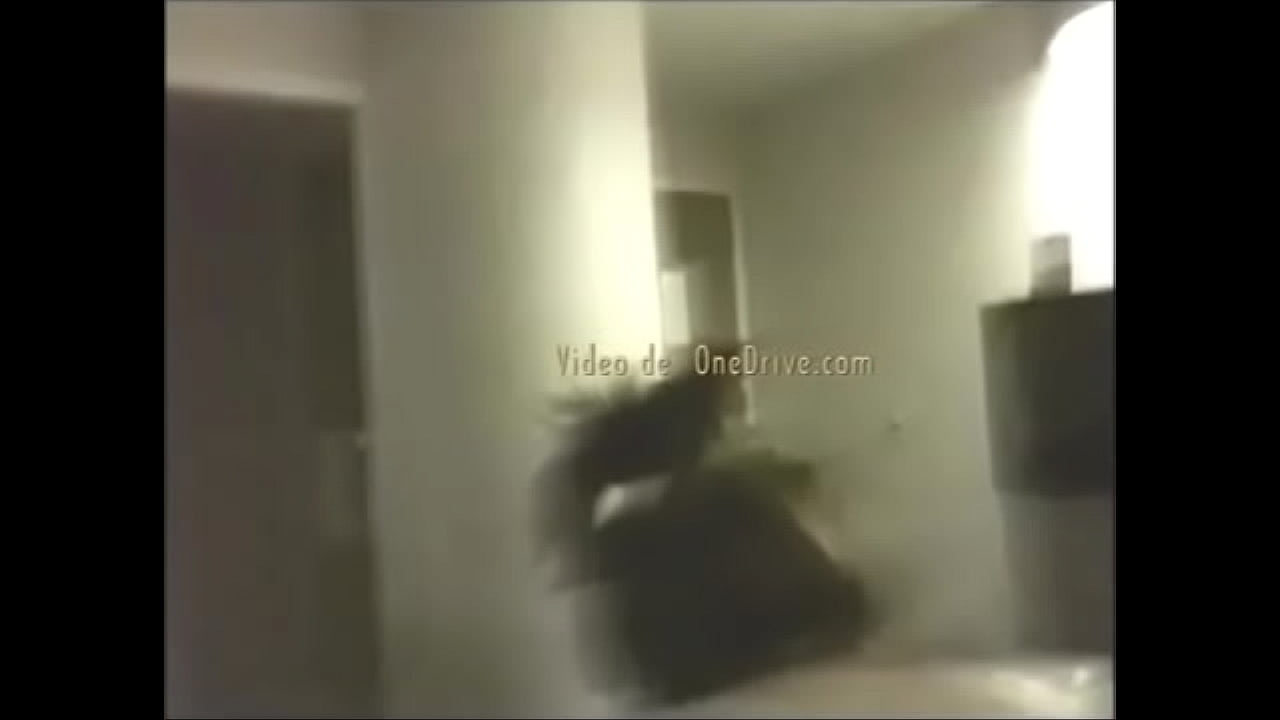 rompiendo culito barbie