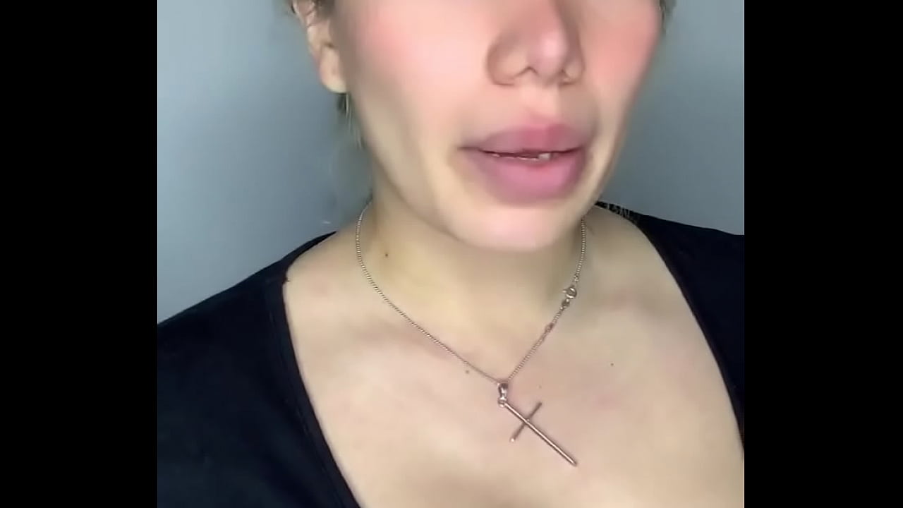 Ana Elisa Enamor&aacute;ndonos, se le nota los pezones