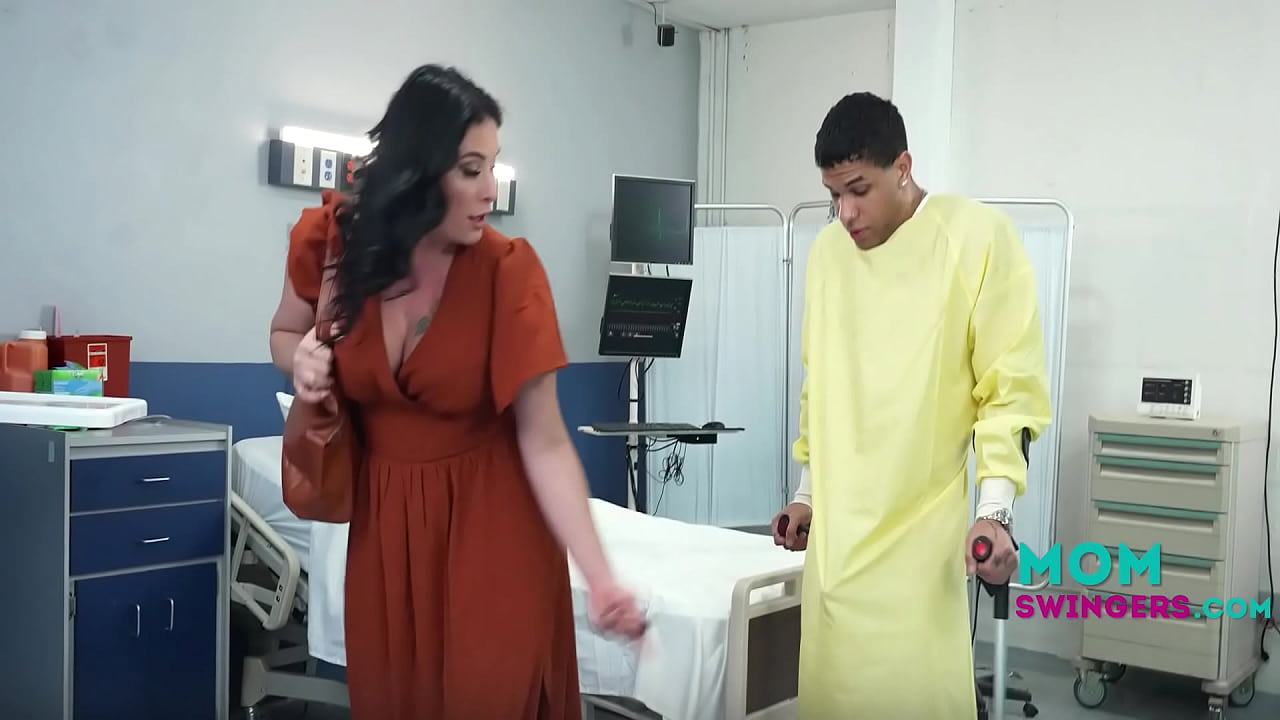 Busty Perverted Blonde Doctor Swaps Stepsons With A Concerned Patient At Hospital