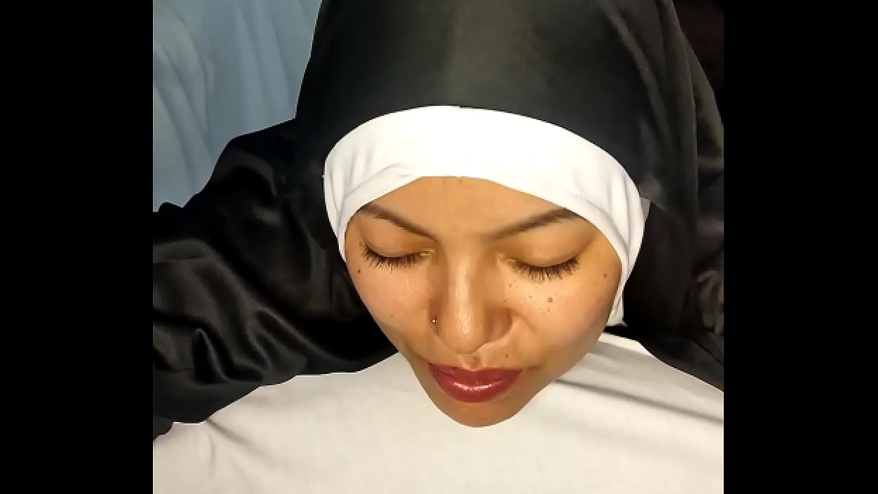 SOR RITA LE GUSTA TRAGAR  SEMEN!