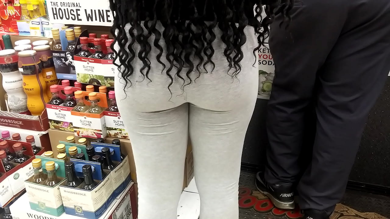 Ebony shorty getting booze in Baltimore l. store