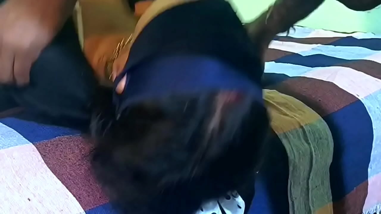 Horny desi unsatisfied girl got deepthroat fucking with her boyfriend bbc