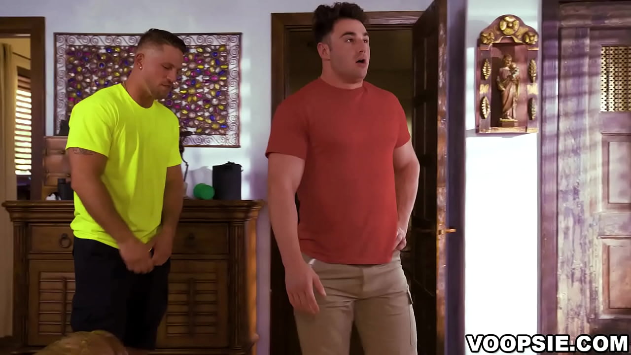 Dude gets bitten by a snake when peeing!