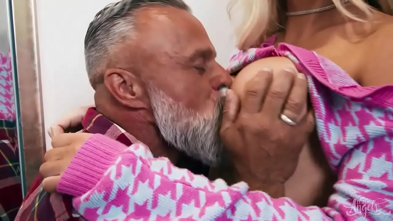 TRANS ANGELS - Daddy John, Parker Savage - Double Crossing The Sugar Daddy