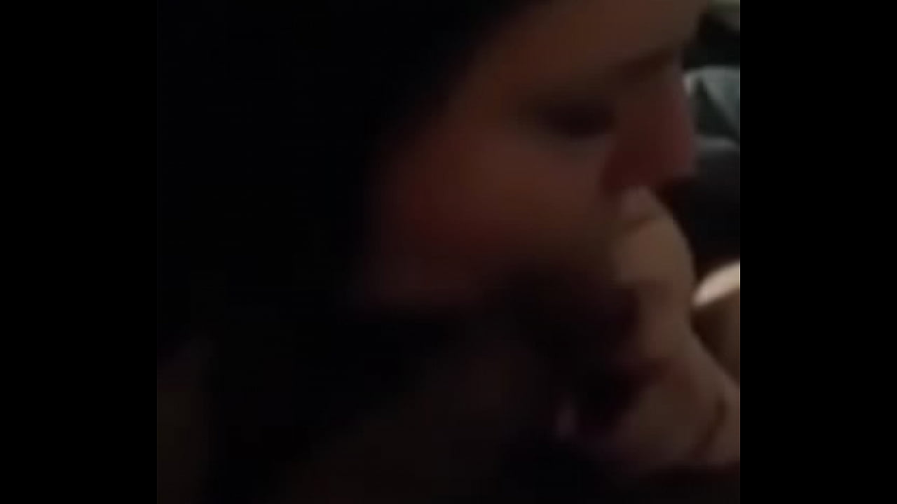 Gothic slut gives a sloppy blowjob