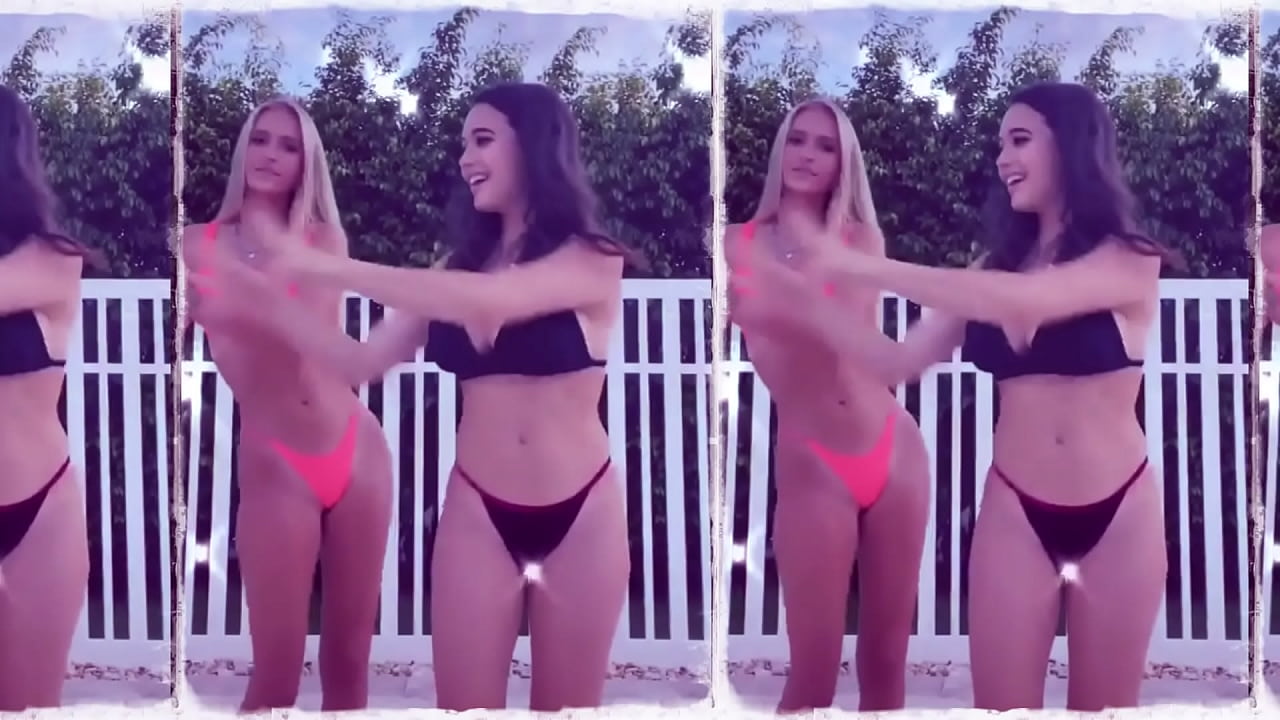 Sofia Gomez bikini haul