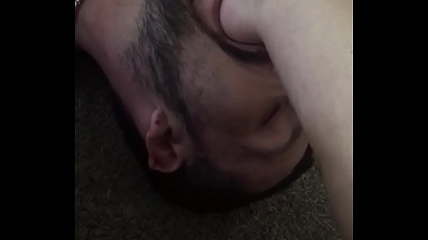 Worshiping Queen lyssas smelly feet