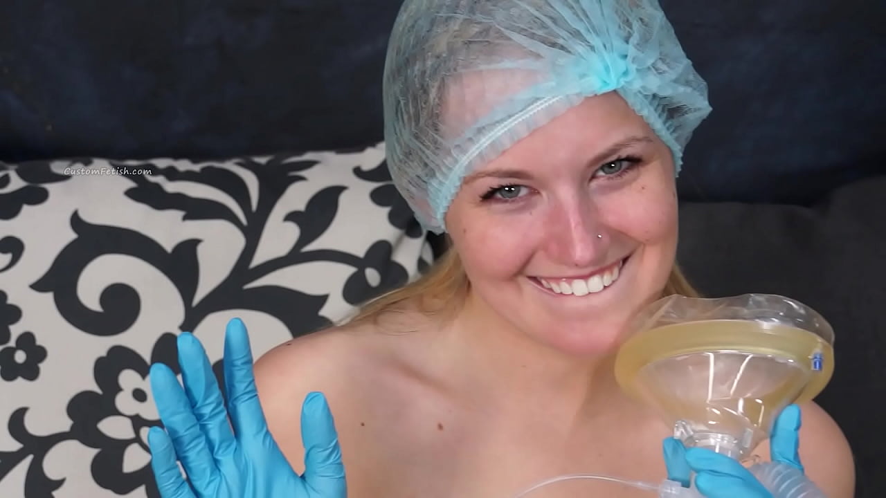 Scarlett Has a Thing for Medical Stuff, Also Hijinks in the Medical Clinic