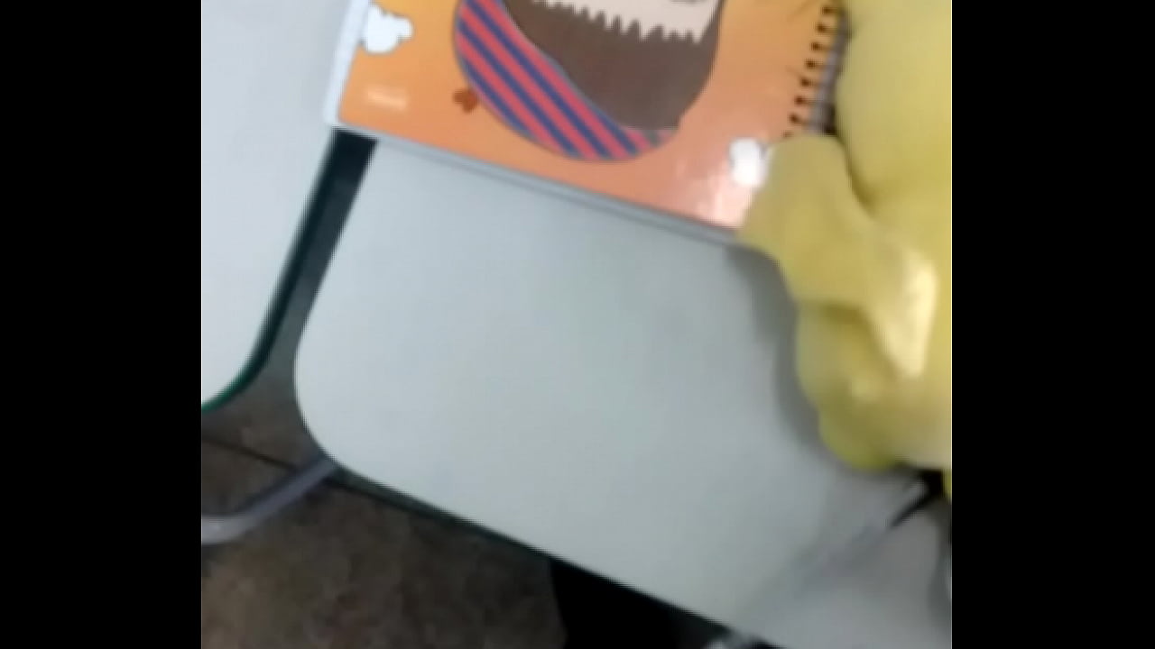 tentou comer o cu do pikachu