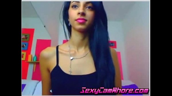 Cute nasty teen take dildos in her anus