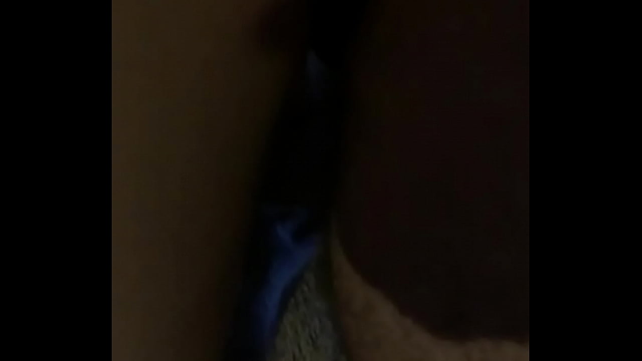 Ch&eacute;rie fran&ccedil;aise en levrette