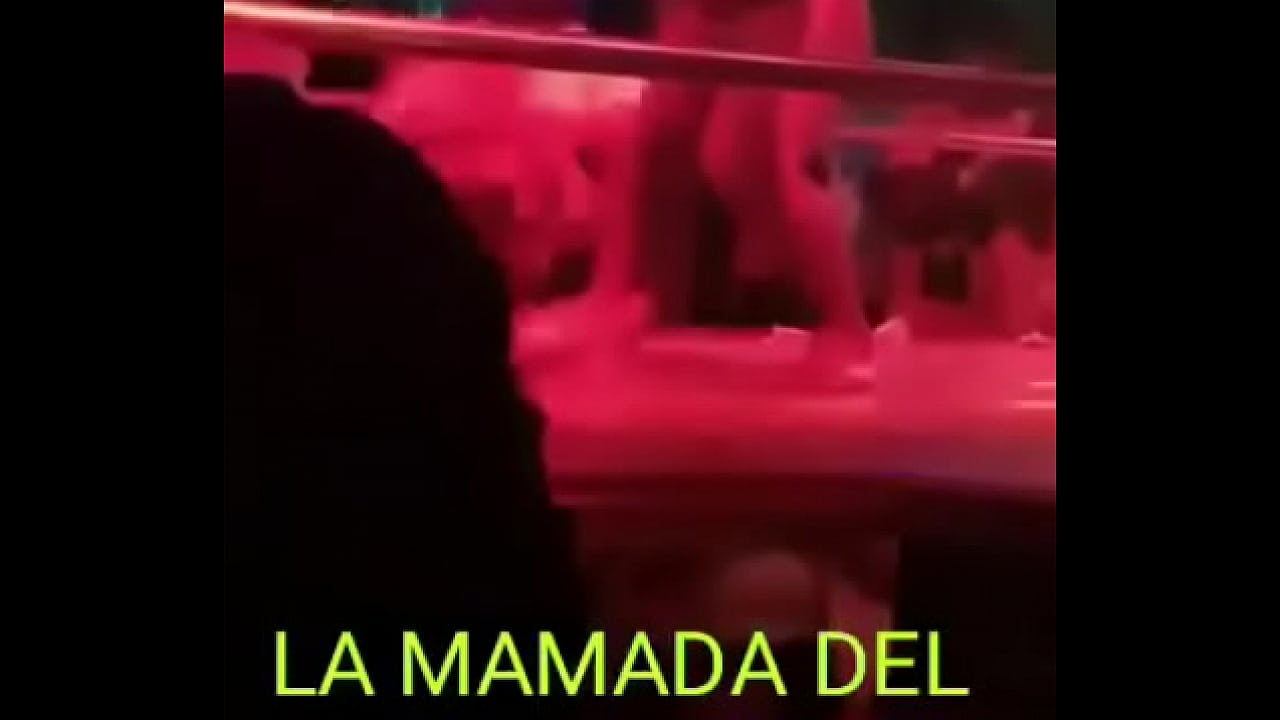 Chupada de verga a enanito