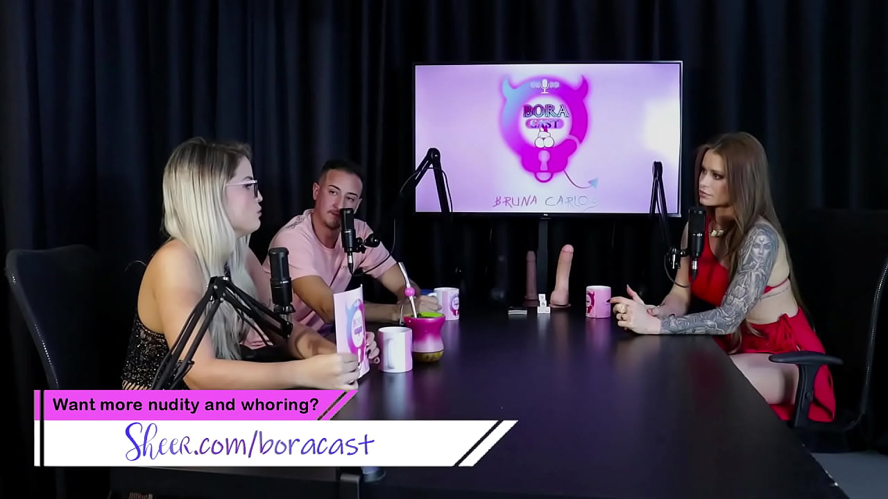 Se arrepende de n&atilde;o ter comprado um vibrador, sofreu um agravo sexual e consegue fazer sexo por prazer - Tati Weg (SHEER/RED)