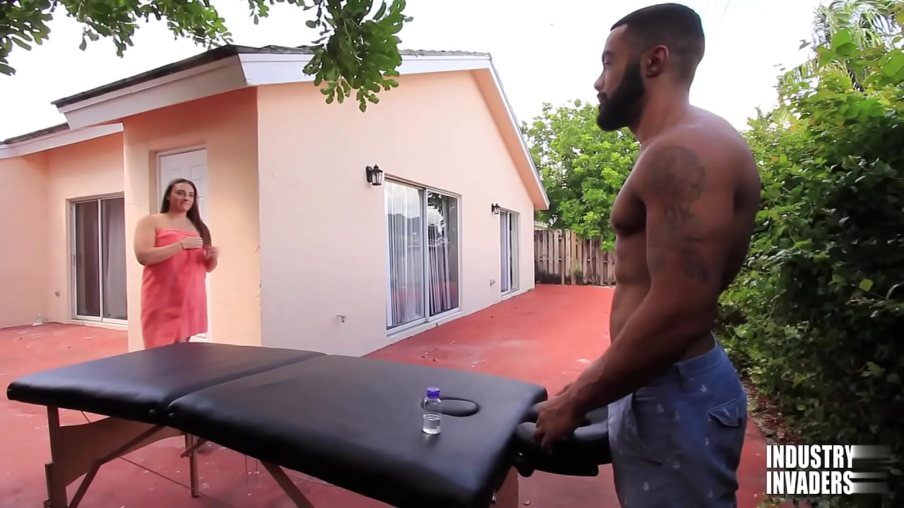 Melanie Hicks Loves BLACK DICK