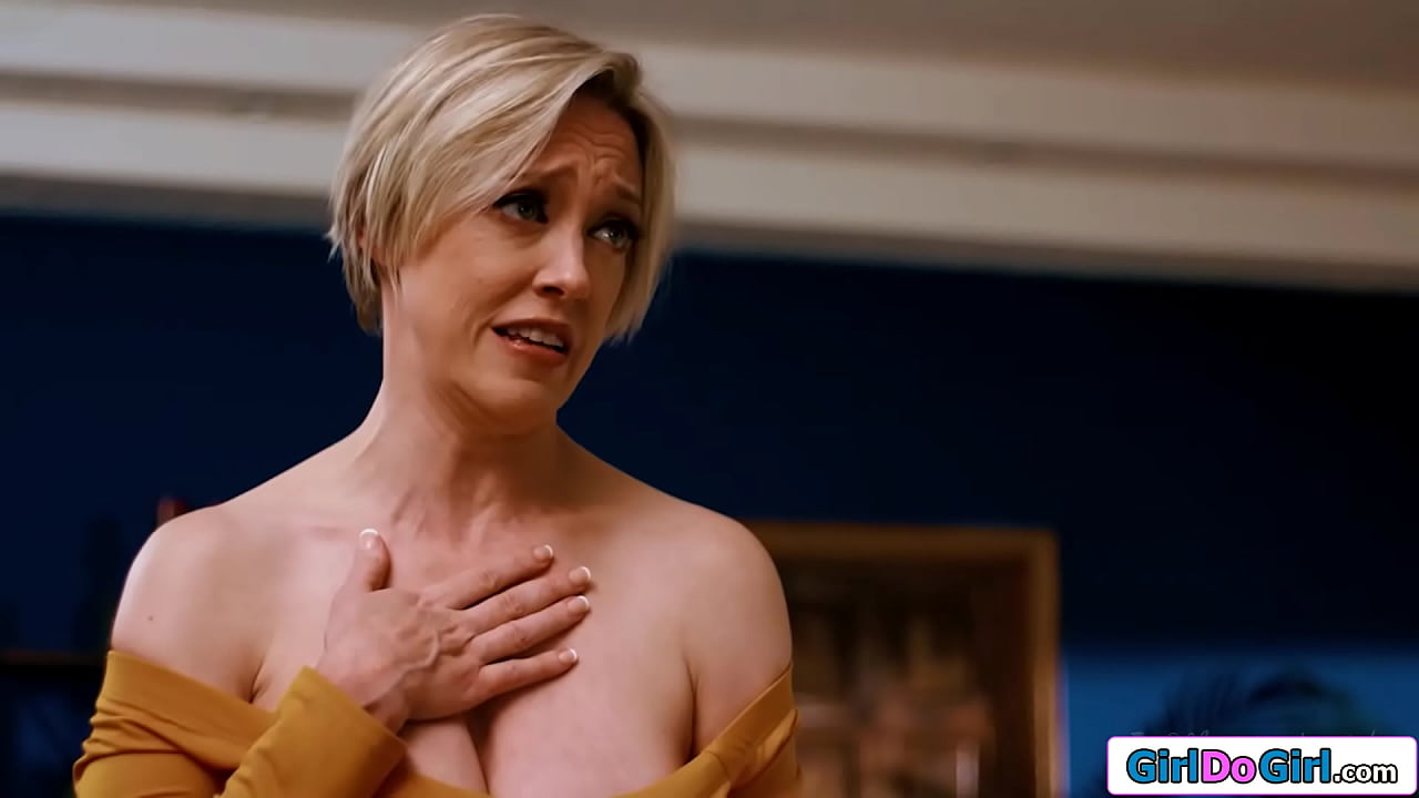 Busty stepmom Dee Williams confesses how hot she thinks her stepdaughter Melody Marks is.The petite cutie wants her to show her how much she likes her