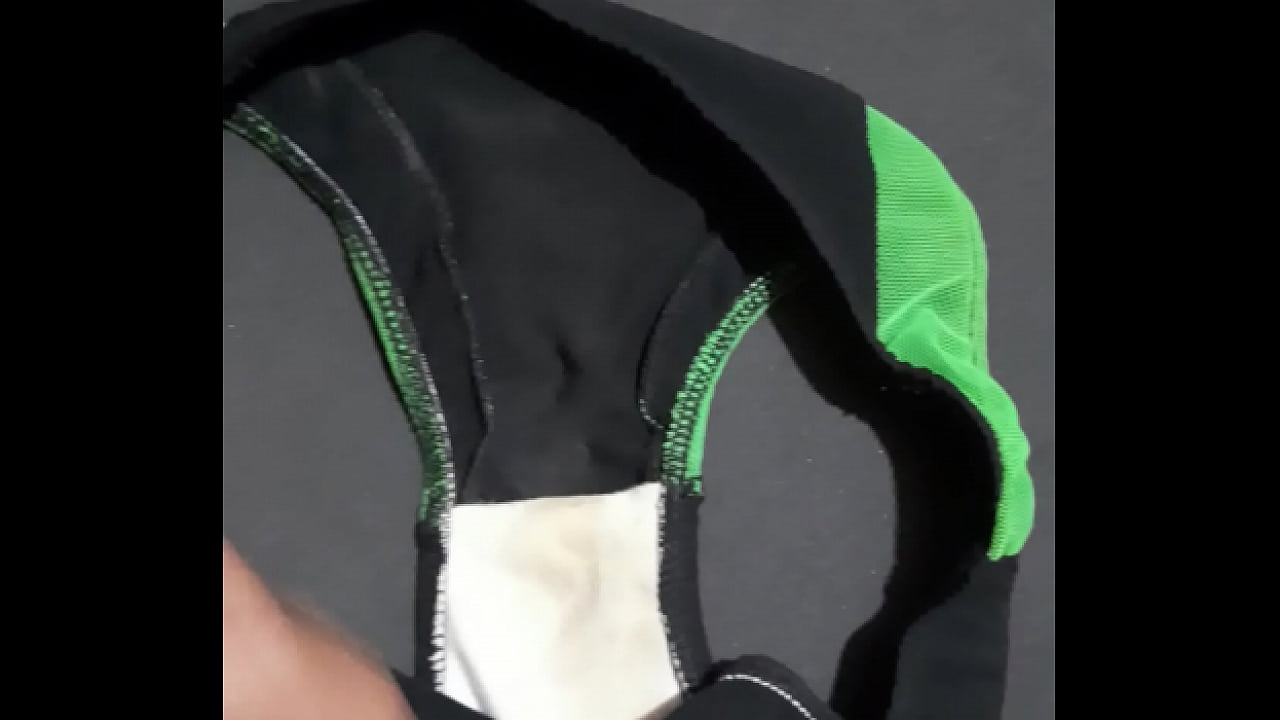 Este calzon huele a deporte, a mucho sudor y poca leche