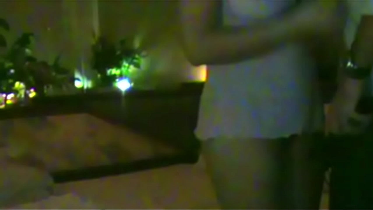 Action sendo recebido pela amiga casada