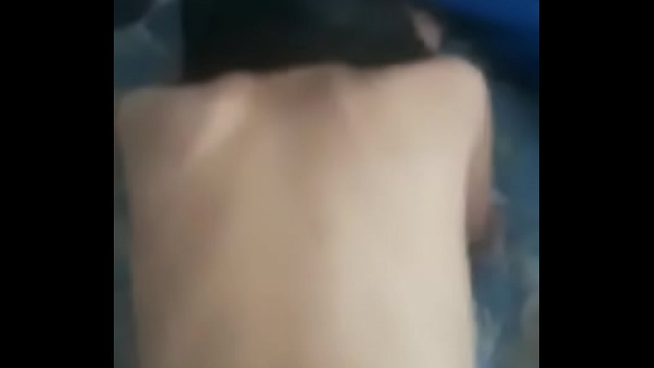 cogiendo novia flaca sin condon