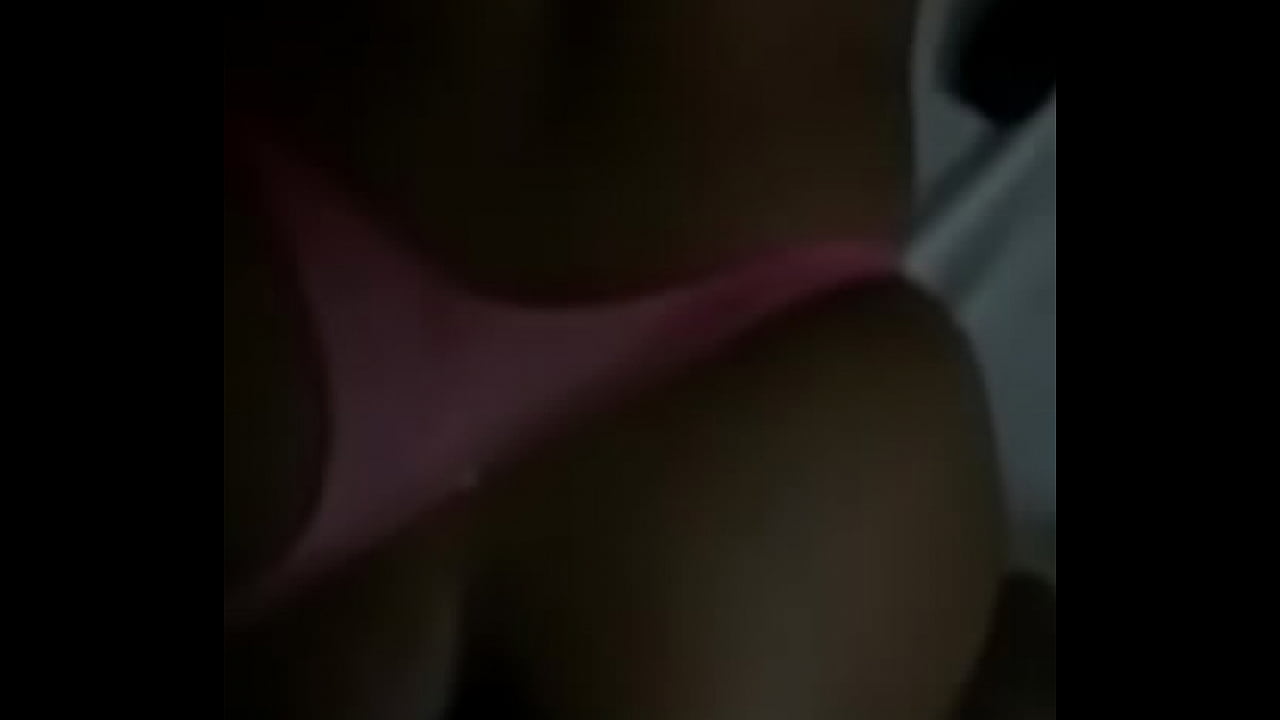 Me invit&oacute; a su casa y me la culie