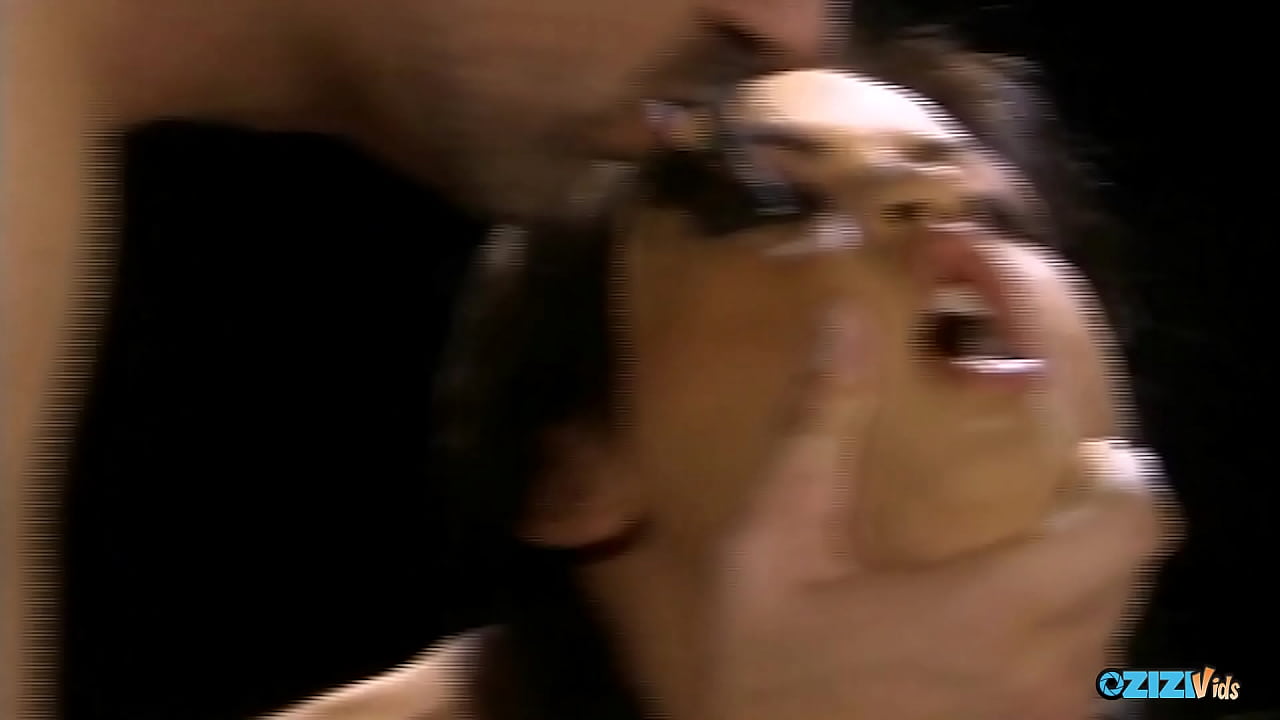 She fulfills her anal fantasies with two eager partners