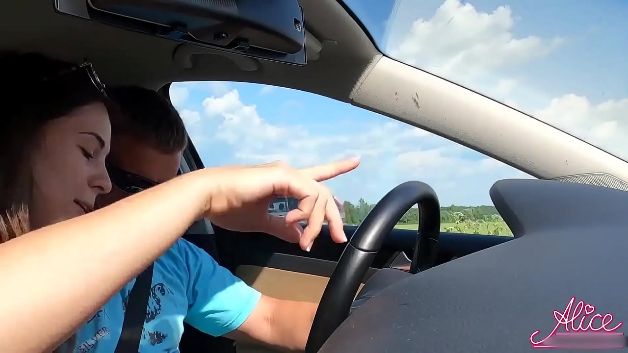 Babe Public Suck Big Cock and Hardcore Sex in the Car