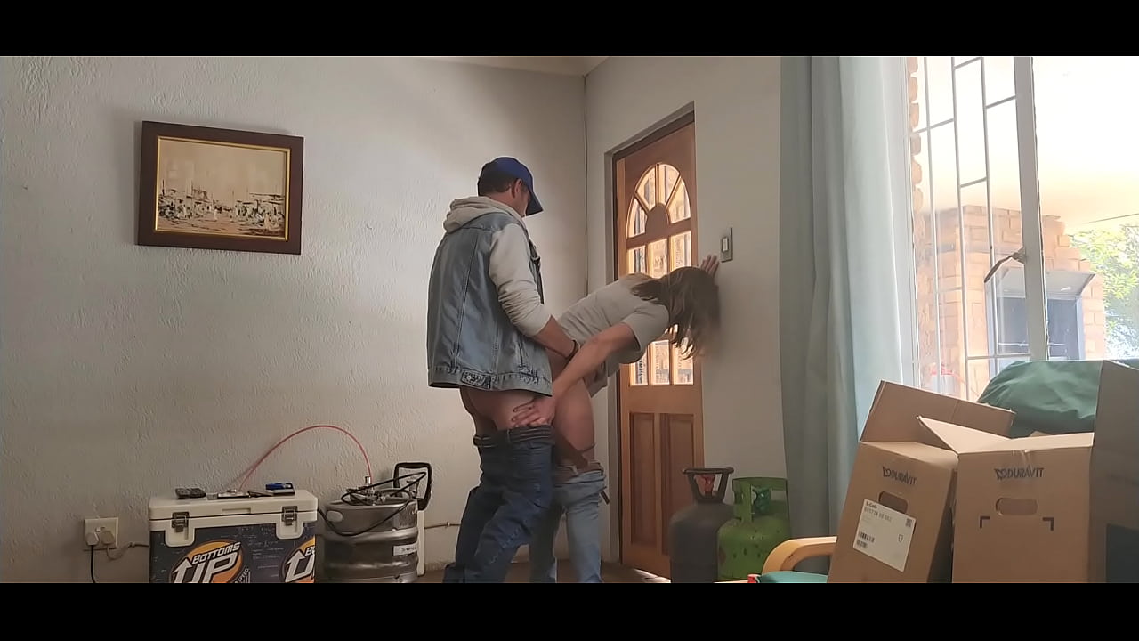 Redsparow using old pick up method to fuck random girl at club