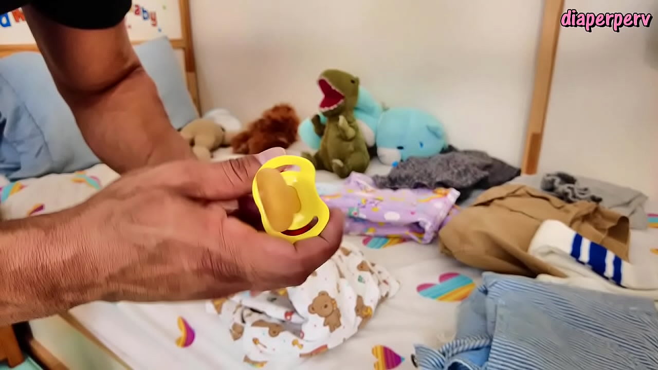 getting ready for big ABDL event and cute outfits