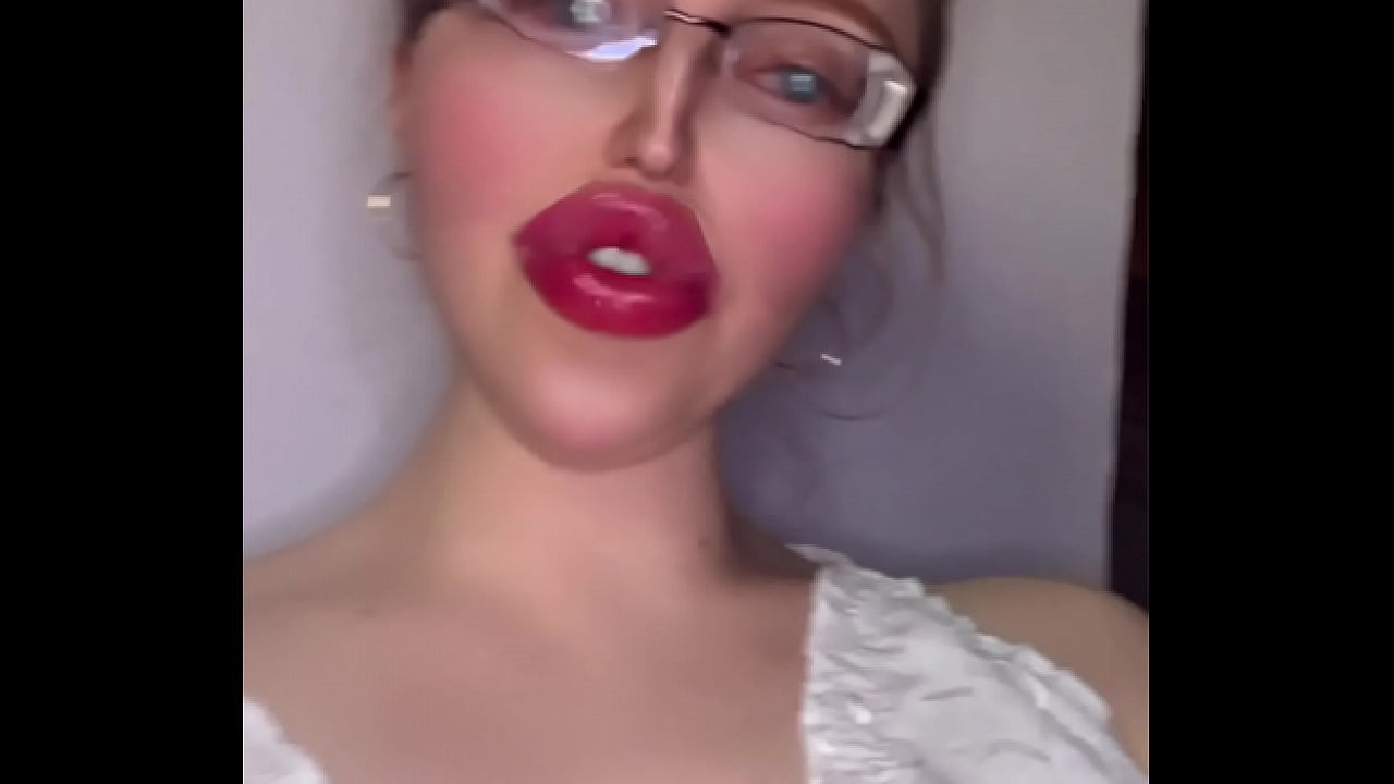 Part 2. Big eyeglasses and big lips storytelling  face