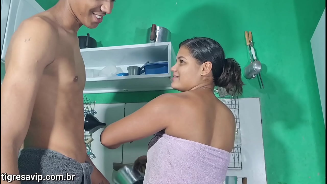 tigresavip botando chifre no corno com o novinho